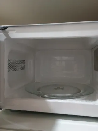 Microondas Orbegozo Blanco