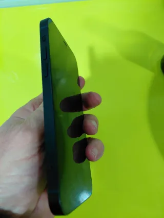 iPhone 12 64GB Negro Chip A14 Bionic