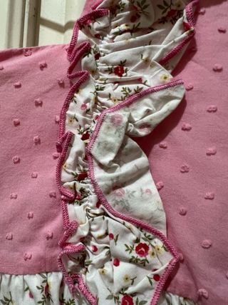 Vestido 100% algodón con volantes y forro. 10 años