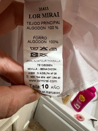 Vestido 100% algodón con volantes y forro. 10 años