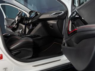 OFERTA! Peugeot 2008 GT-line, Gasolina, Manual