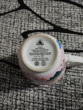 Taza Alicia en en pais de las maravillas