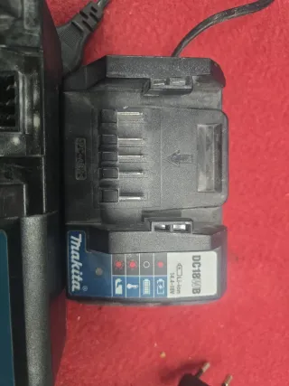 4 Cargadores Makita Li-ion 14.4-18V y 10,8V-12V