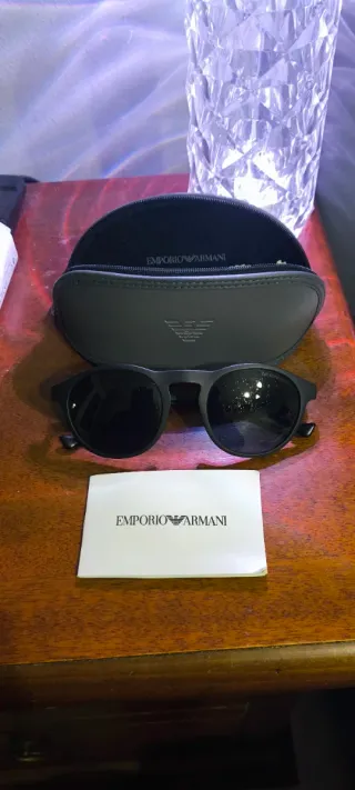 Occhiali da sole Emporio Armani neri