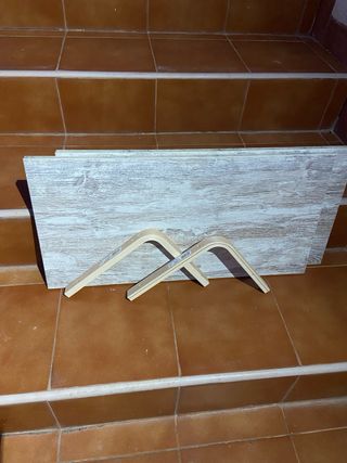 Baldas y soportes de madera
