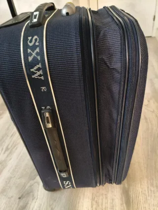 Maleta BELAX Negra con Ruedas