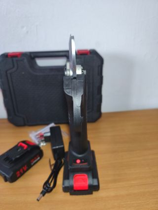 Tijeras podar eléctricas 21V + 2 baterías