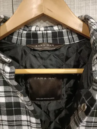 Camisa Zara Man cuadros blanco y negro