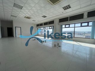 Local comercial en venta en Andújar