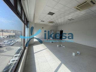 Local comercial en venta en Andújar