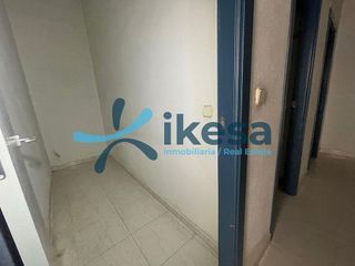 Local comercial en venta en Andújar
