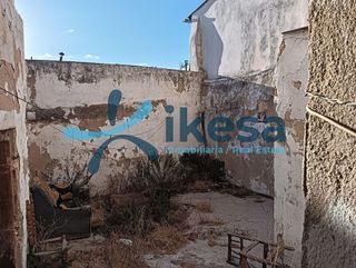 Casa adosada en venta en Martos