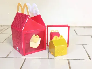 Mini Happy Meal McDonald's Oro Sorpresa