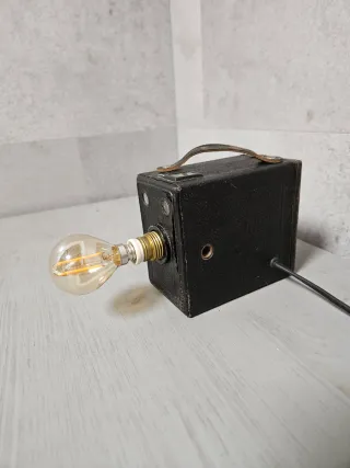 Lampada vintage macchina fotografica