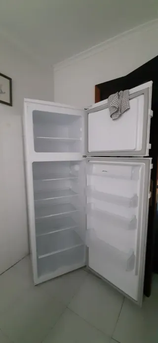 Lavadora Carga Frontal Corbero y frigorifico smeg