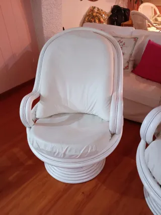 2 Sillones Balancines Ratán