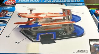 Garaje y circuito coches madera