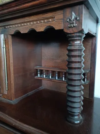 Aparador Vasco/Francés S.XIX roble tallado