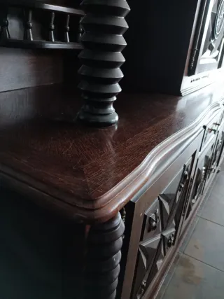 Aparador Vasco/Francés S.XIX roble tallado