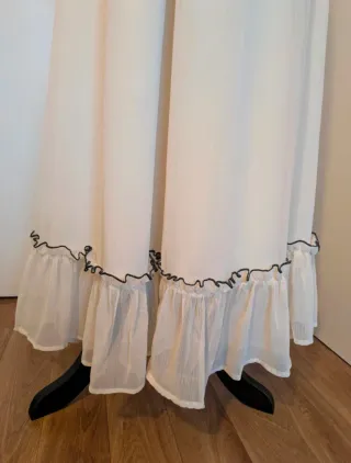 Falda larga estilo renacentista