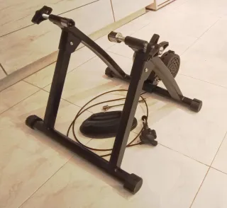 Rodillo de entrenamiento para bicicleta