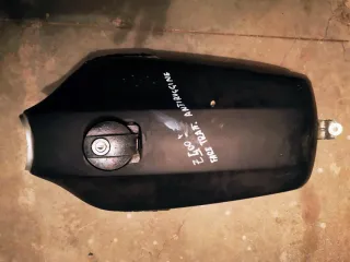 Depósito moto Kawasaki z550