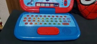 Portátil Interactivo y Máscara Spiderman