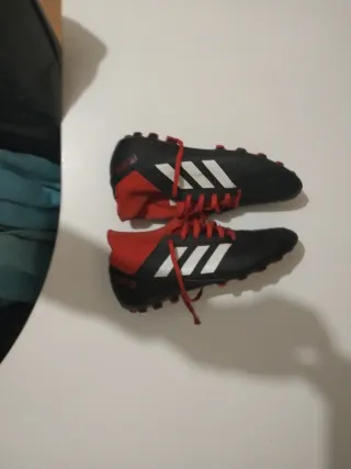 Zapatillas Adidas Fútbol Tacos Negras Rojas