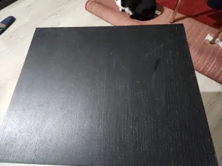 Mesita de noche de madera negra