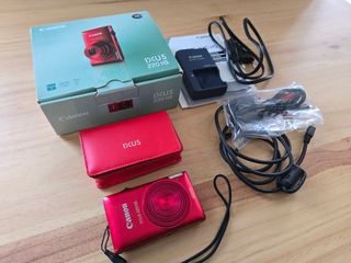 Cámara Canon IXUS 220 HS Roja