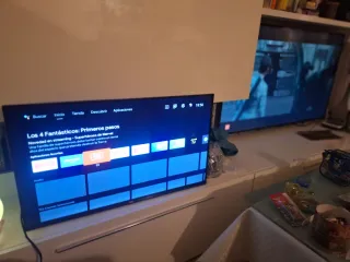 SMART TV TCL 32 pugadas.Nueva. Incluido soporte,y