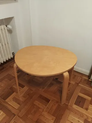 Mesa auxiliar redonda Ikea madera diseño Frosta