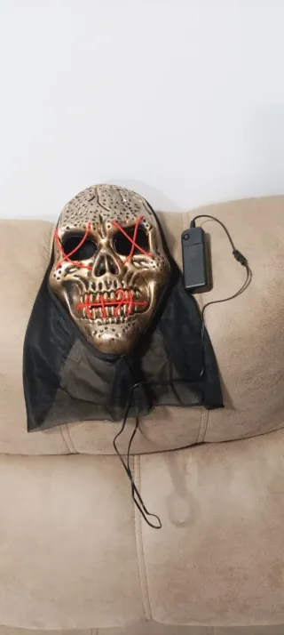 Máscara de Calavera con Luz LED Roja