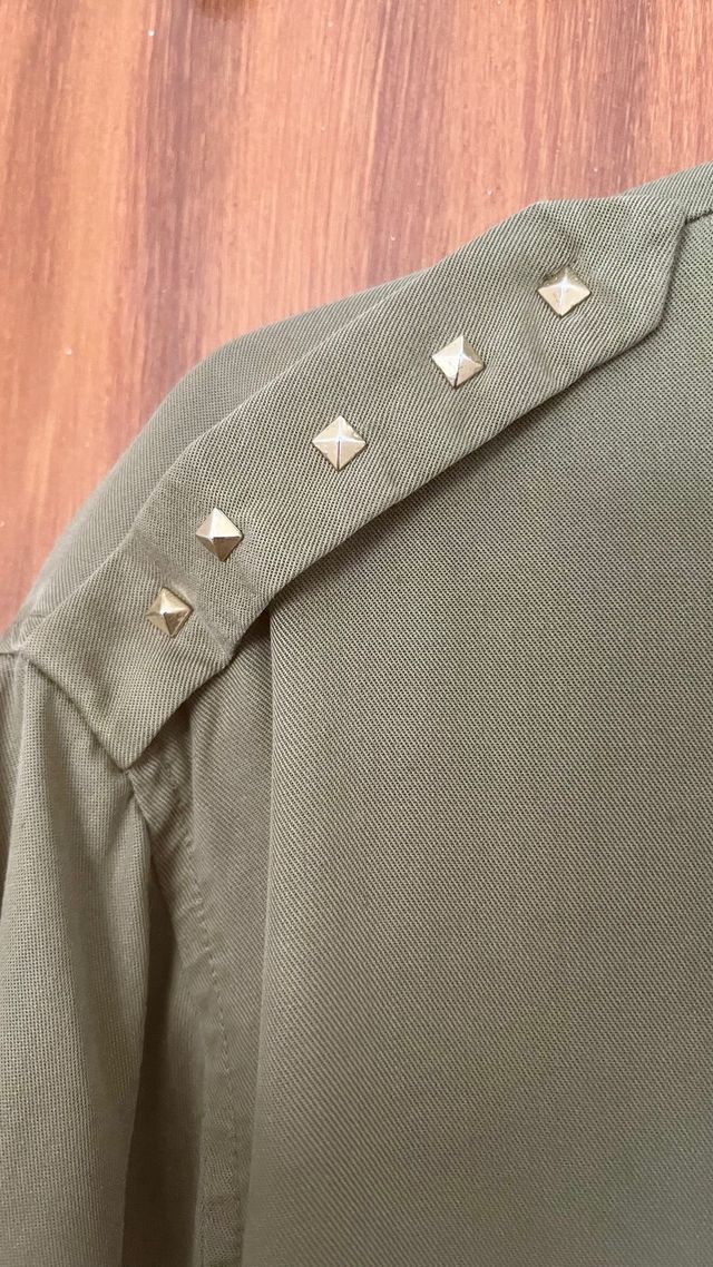 Camisa militar Zara verde