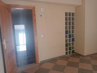 Casa adosada en venta en Mengíbar