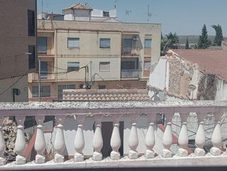 Casa adosada en venta en Mengíbar