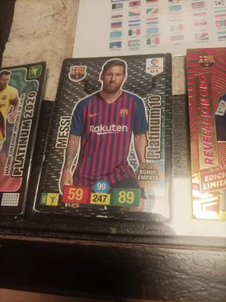 Cromos fútbol Panini Messi Gavi Piquéy pedri