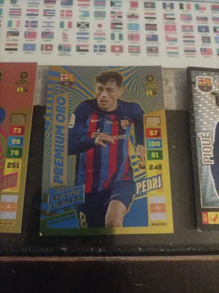 Cromos fútbol Panini Messi Gavi Piquéy pedri