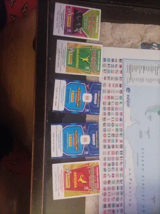 Cromos fútbol Panini Messi Gavi Piquéy pedri