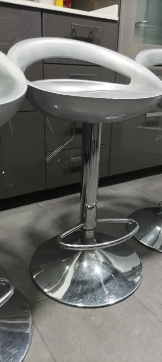 Taburetes altos plateado(3 unidades)