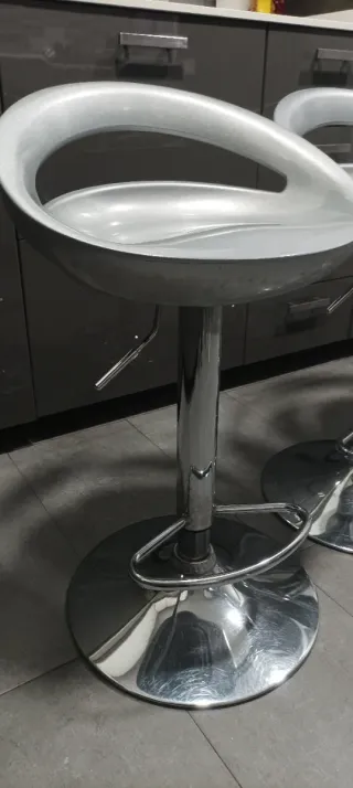 Taburetes altos plateado(3 unidades)