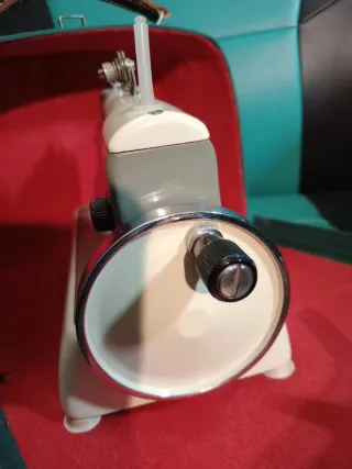 Macchina da cucire NECCHI SUPERNOVA vintage