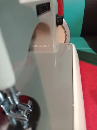 Macchina da cucire NECCHI SUPERNOVA vintage