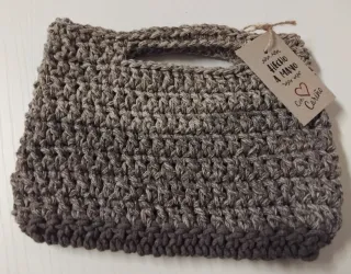 Bolso de mano, diseño único hecho a mano