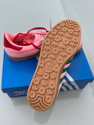 Adidas Gazelle Indoor rosas y verdes