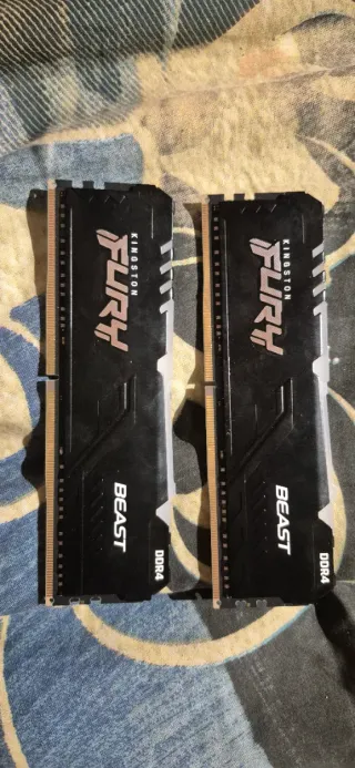 2 Memorias RAM Kingston FURY Beast DDR4