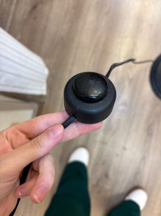 Lámpara de pie de madera