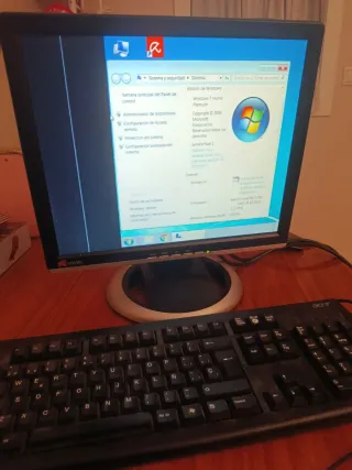 Ordenador de mesa con avería d grafica 500GB 2 RAM