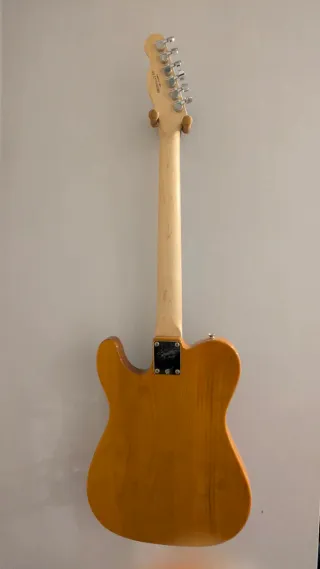 Guitarra Telecaster como nueva