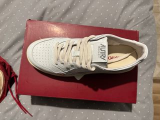 Zapatillas Autry Edición Limitada Love